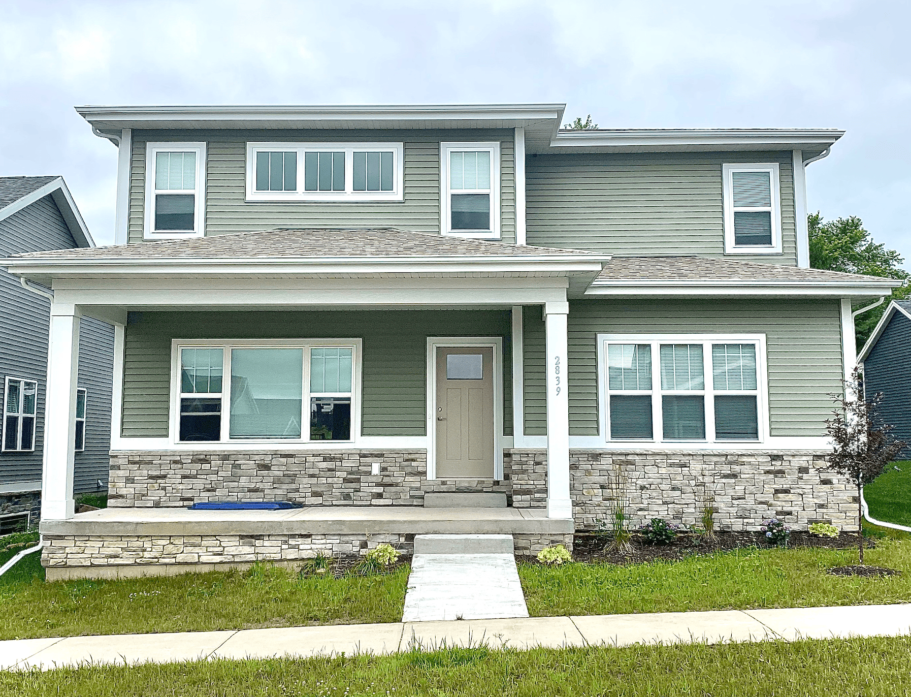 2 Bedroom Unit Available 9/1 